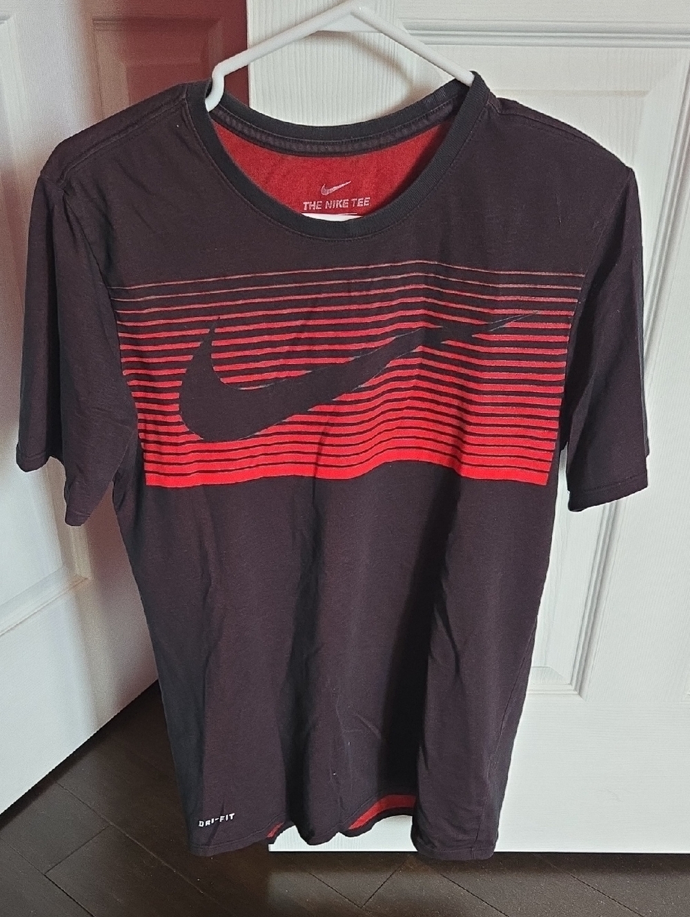Nike Men’s Black Tee with Red Stripe Graphic